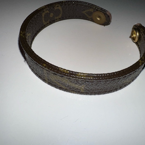 LV bracelet - Picture 7 of 8